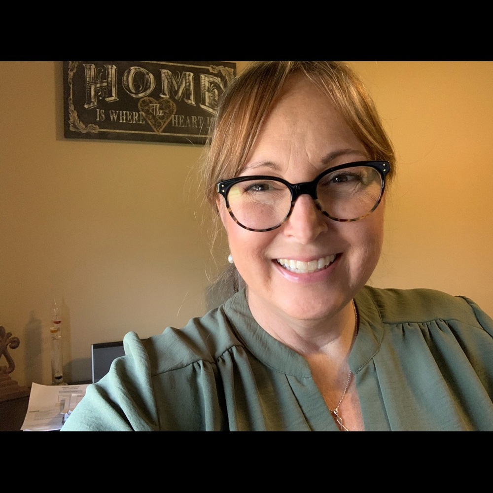 Meet your Posher, Linda